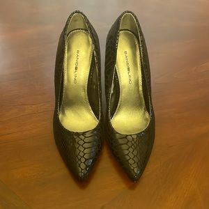 Black-Scaled Bandolino Heels Size 5
